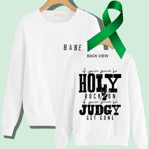 Holy Judge Mental Health graphic crewneck sweatshirt size large